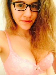 Salope pas farouche attend sa sodomie sur Amiens ou environ