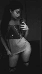 Coquine qui aime la baise